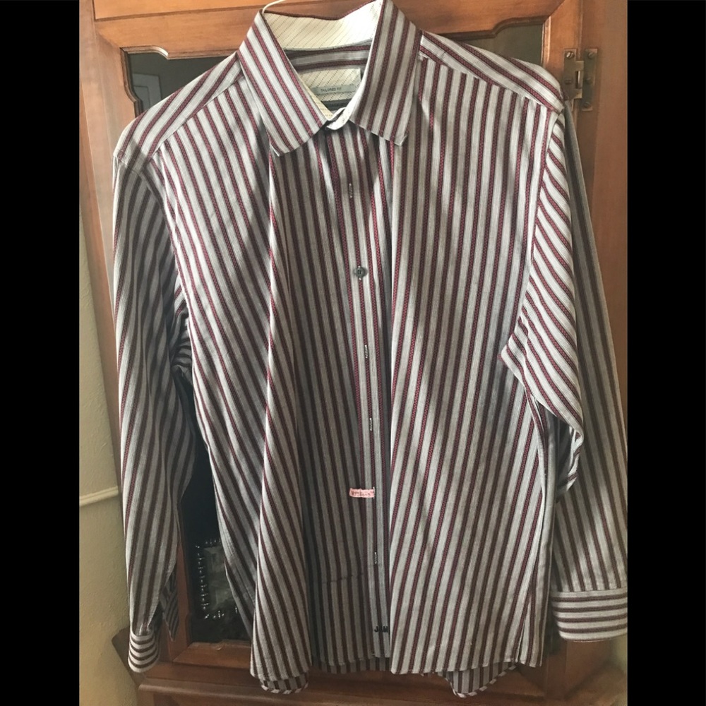 Men’s long sleeve dress shirt